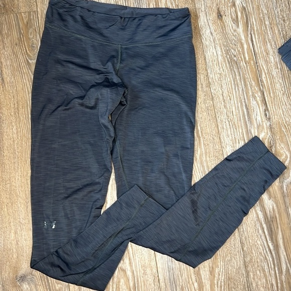 Bundle of under arm workout gear 8 items total - Picture 6 of 9